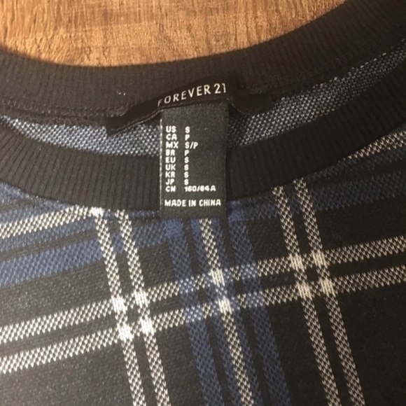 Blue Plaid Sweater Soft Size S Fover21 - Picture 3 of 3
